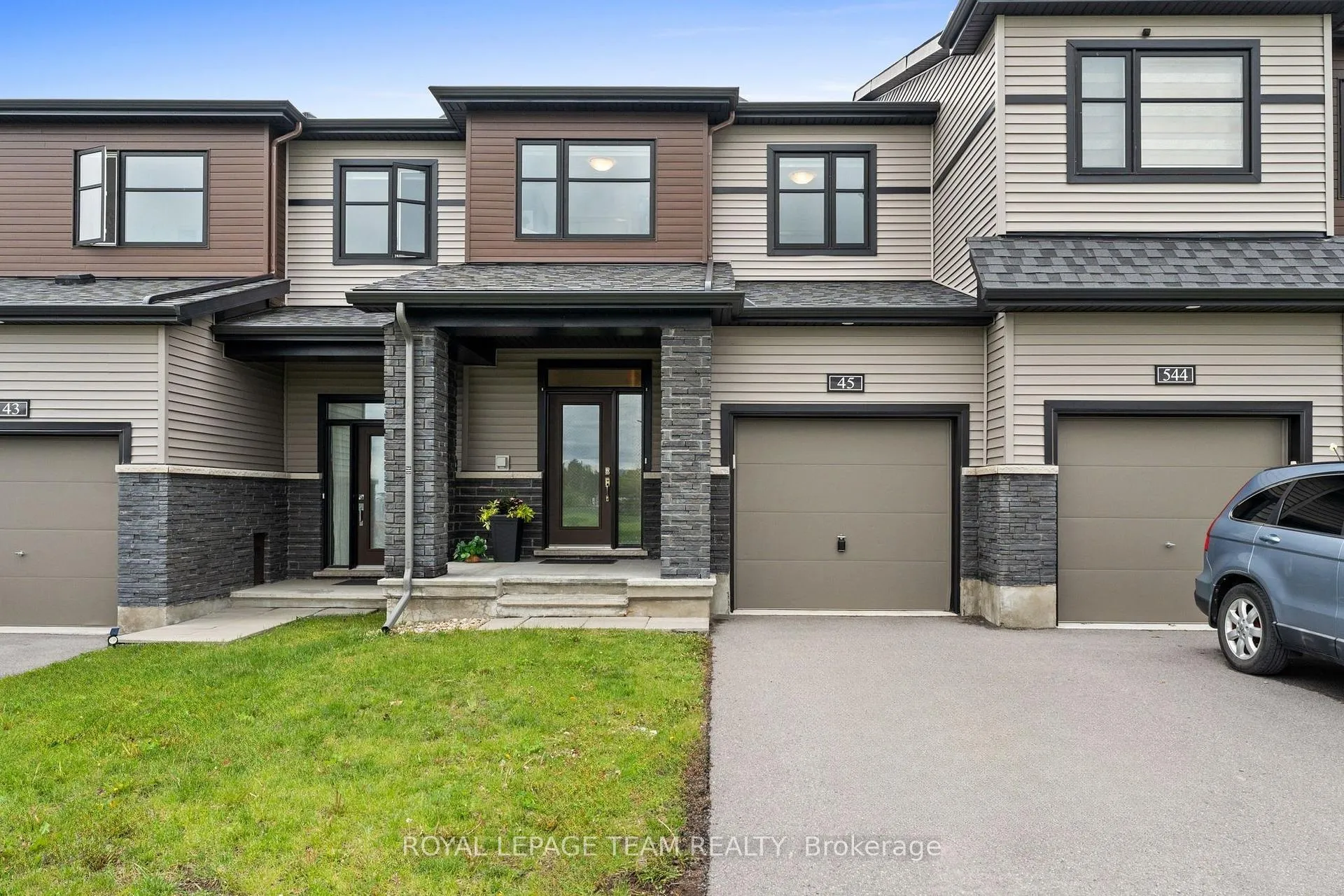 Front of 45 Finglas Court