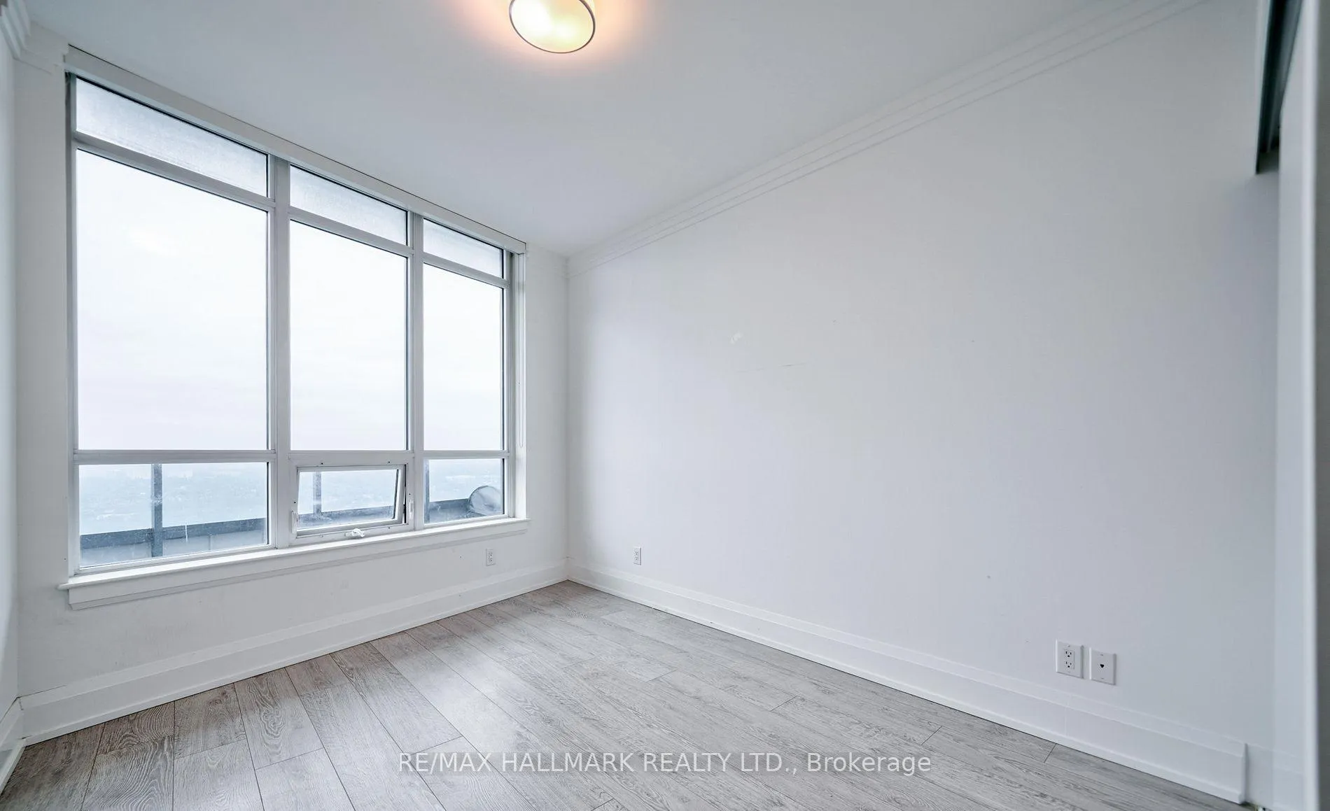 Photo 10 of Unit 2831, 7161 Yonge Street, Markham, Grandview — HOMEH