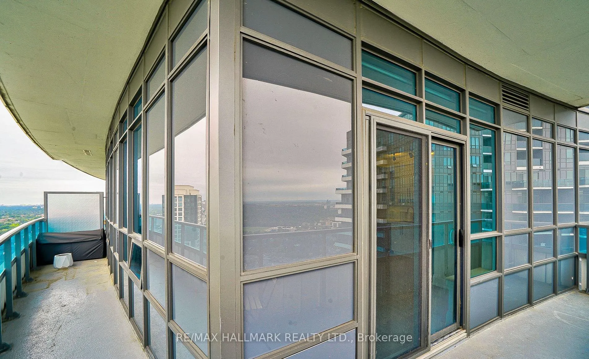 Photo 13 of Unit 2831, 7161 Yonge Street, Markham, Grandview — HOMEH