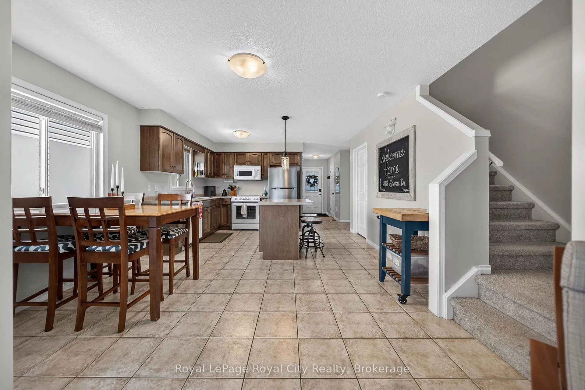 Photo 5 of 218 Severn Drive, Guelph, Grange Road — HOMEH