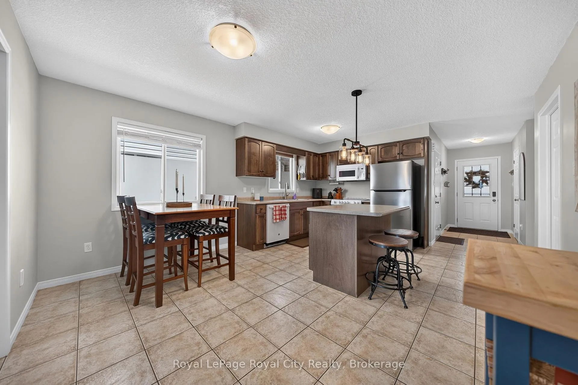 Photo 6 of 218 Severn Drive, Guelph, Grange Road — HOMEH