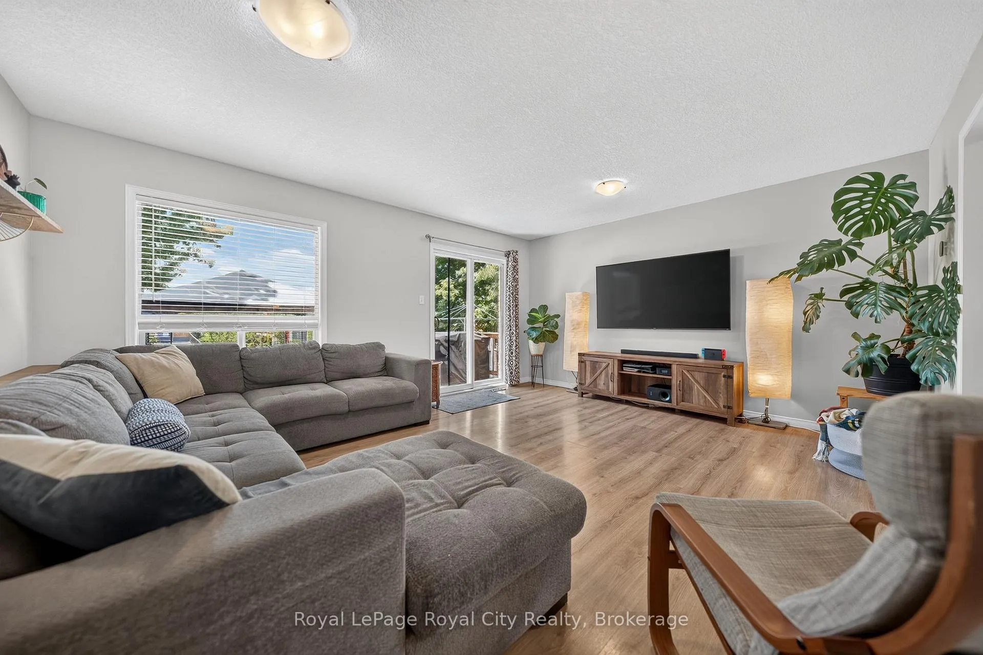 Photo 11 of 218 Severn Drive, Guelph, Grange Road — HOMEH