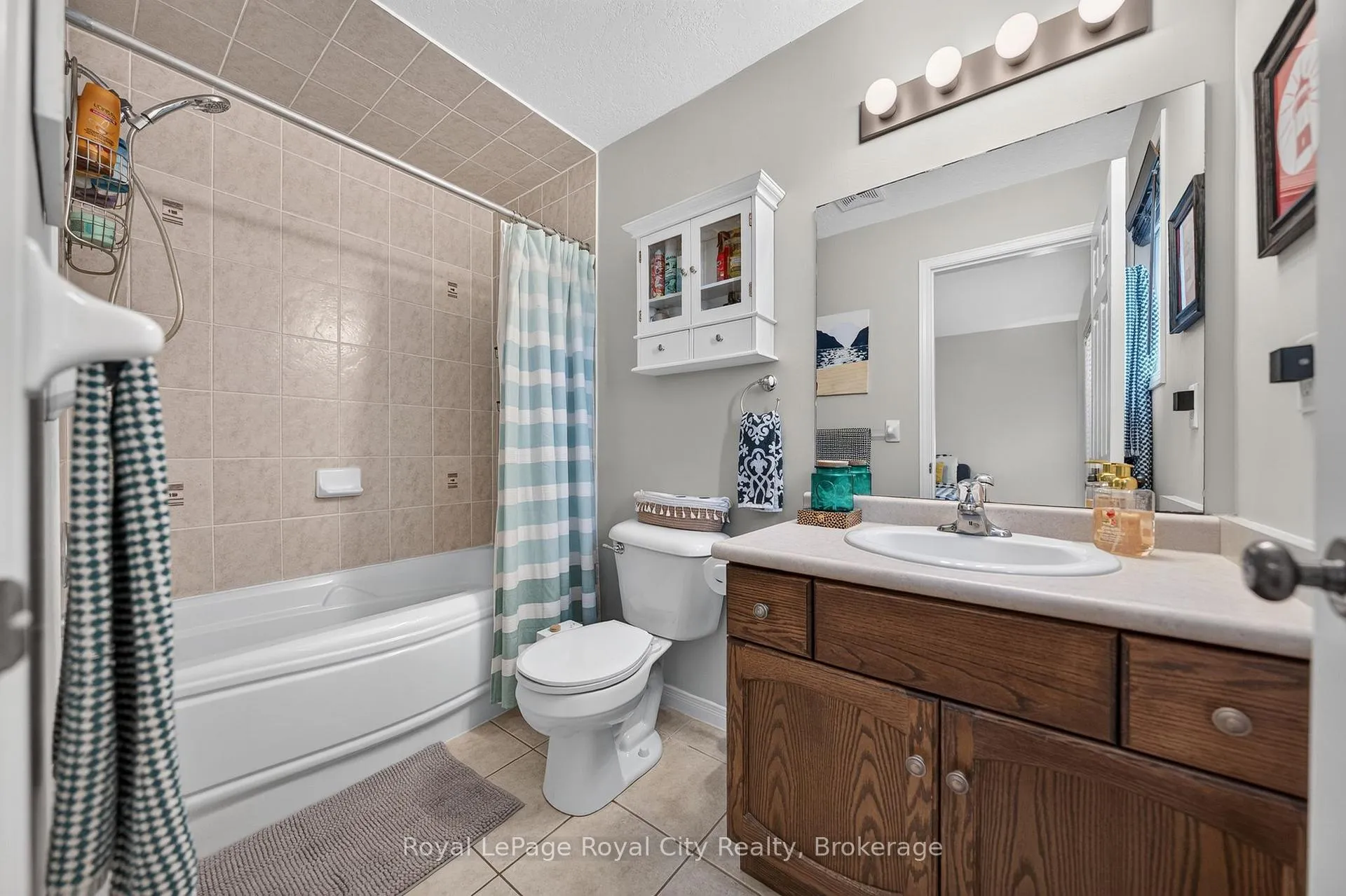 Photo 15 of 218 Severn Drive, Guelph, Grange Road — HOMEH