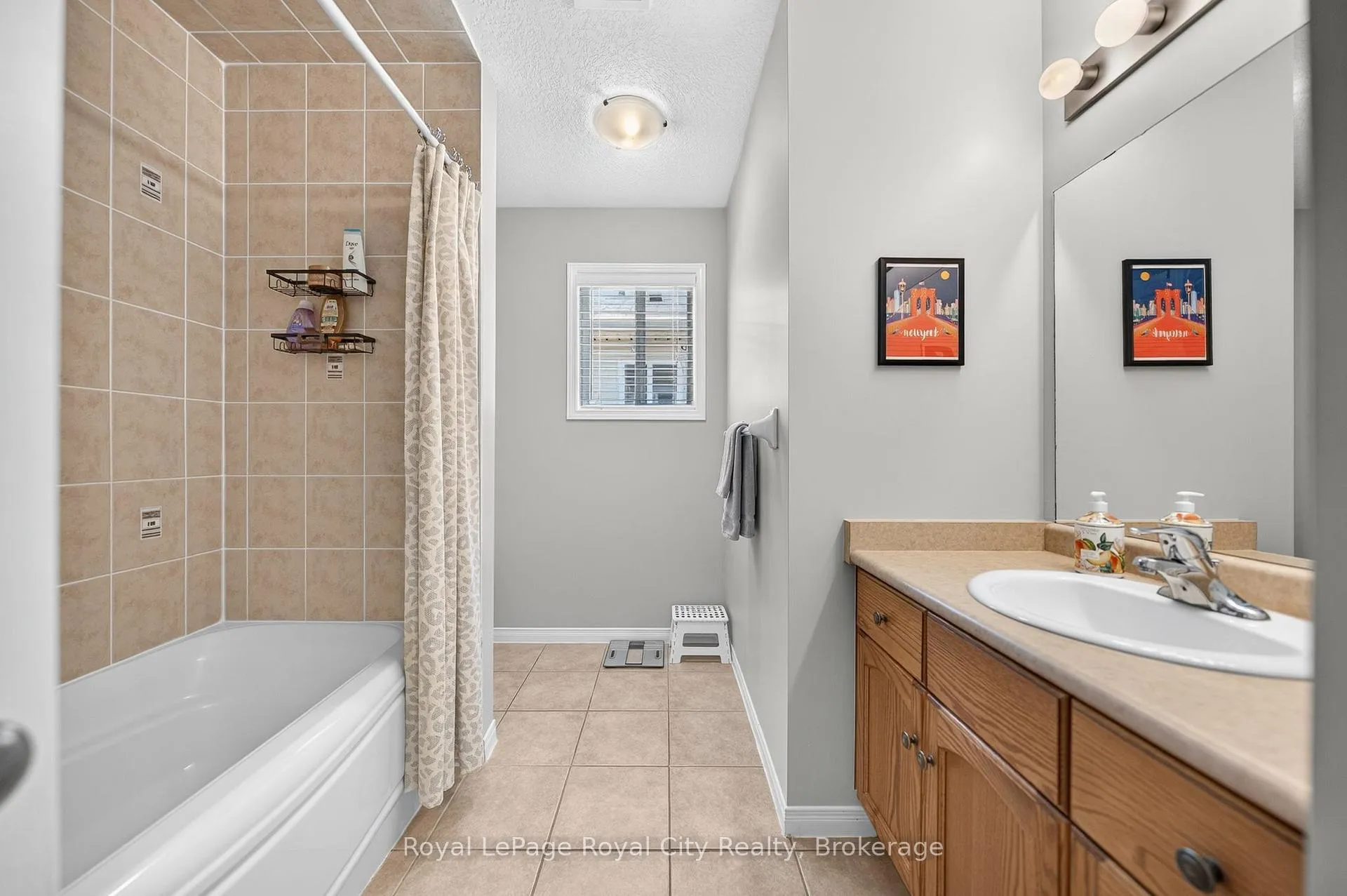Photo 20 of 218 Severn Drive, Guelph, Grange Road — HOMEH