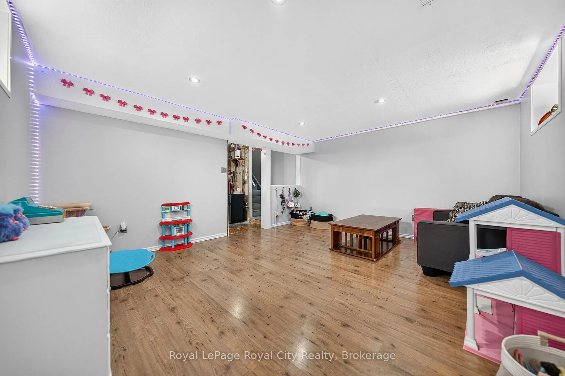 Photo 22 of 218 Severn Drive, Guelph, Grange Road — HOMEH