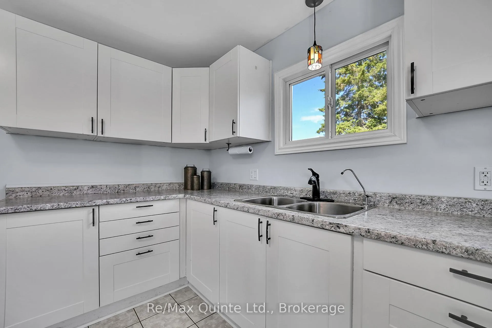 Photo 8 of 235 Byron Street, Quinte West, Trenton Ward — HOMEH
