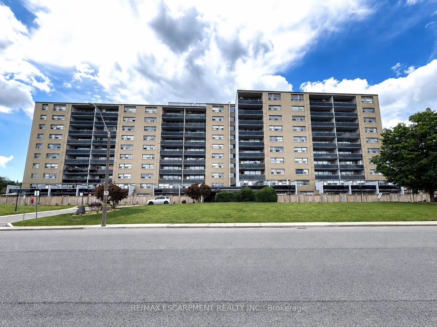 Photo 1 of Unit 514, 15 Albright Road, Hamilton, Vincent — HOMEH