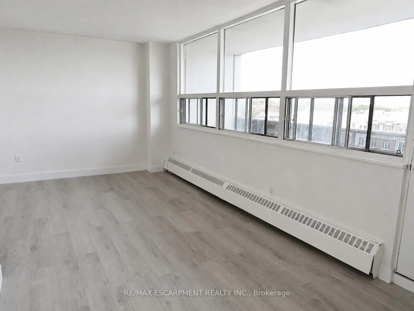 Photo 6 of Unit 514, 15 Albright Road, Hamilton, Vincent — HOMEH