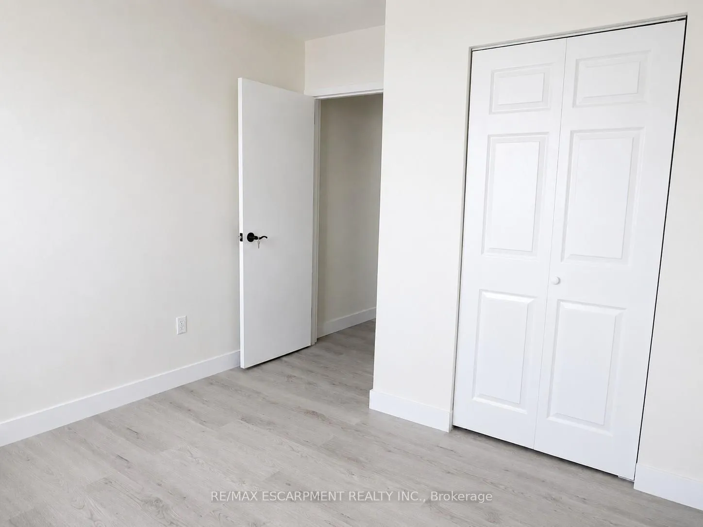 Photo 12 of Unit 514, 15 Albright Road, Hamilton, Vincent — HOMEH