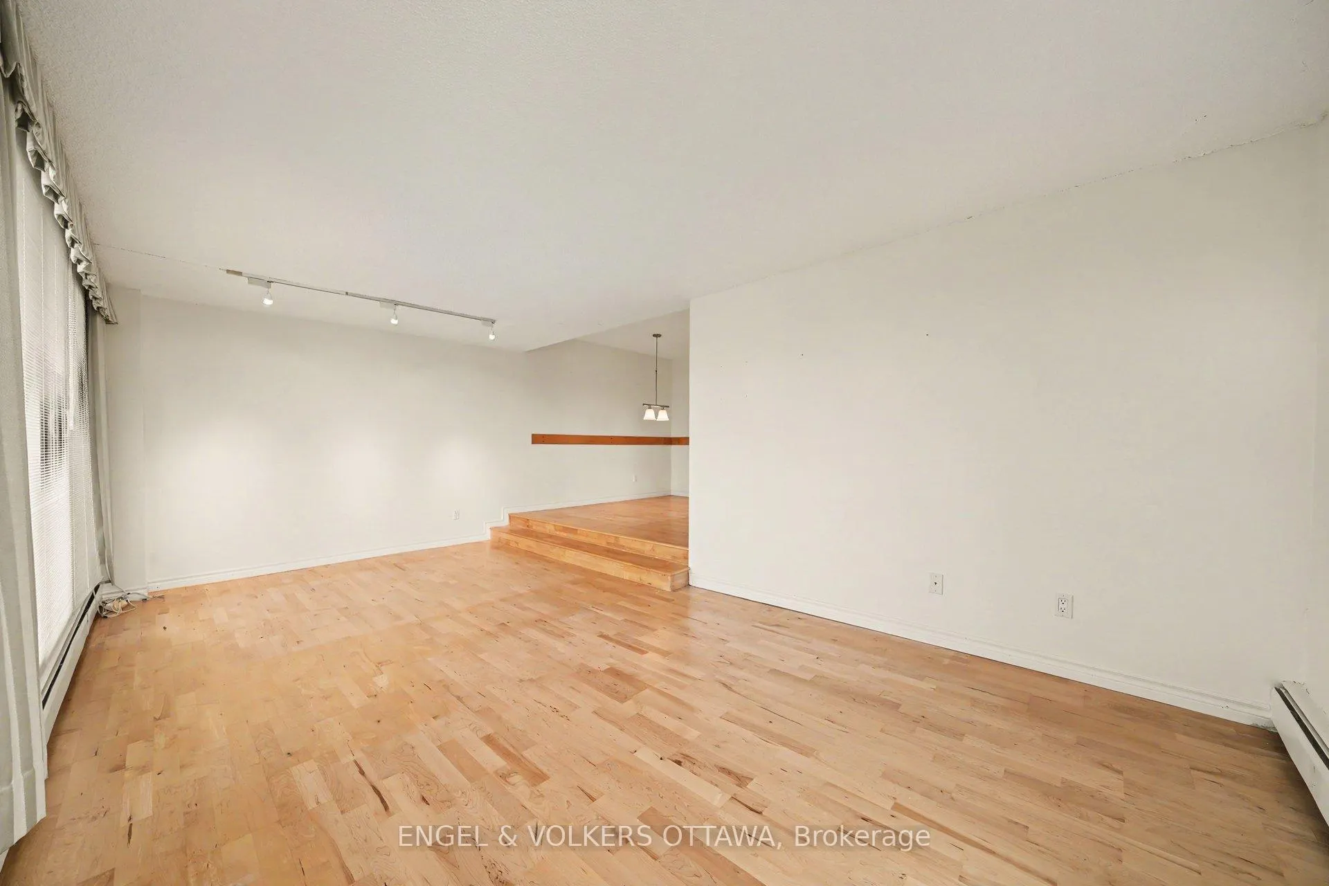 Photo 8 of Unit 1206, 1171 Ambleside Drive, Ottawa, Woodroffe — HOMEH