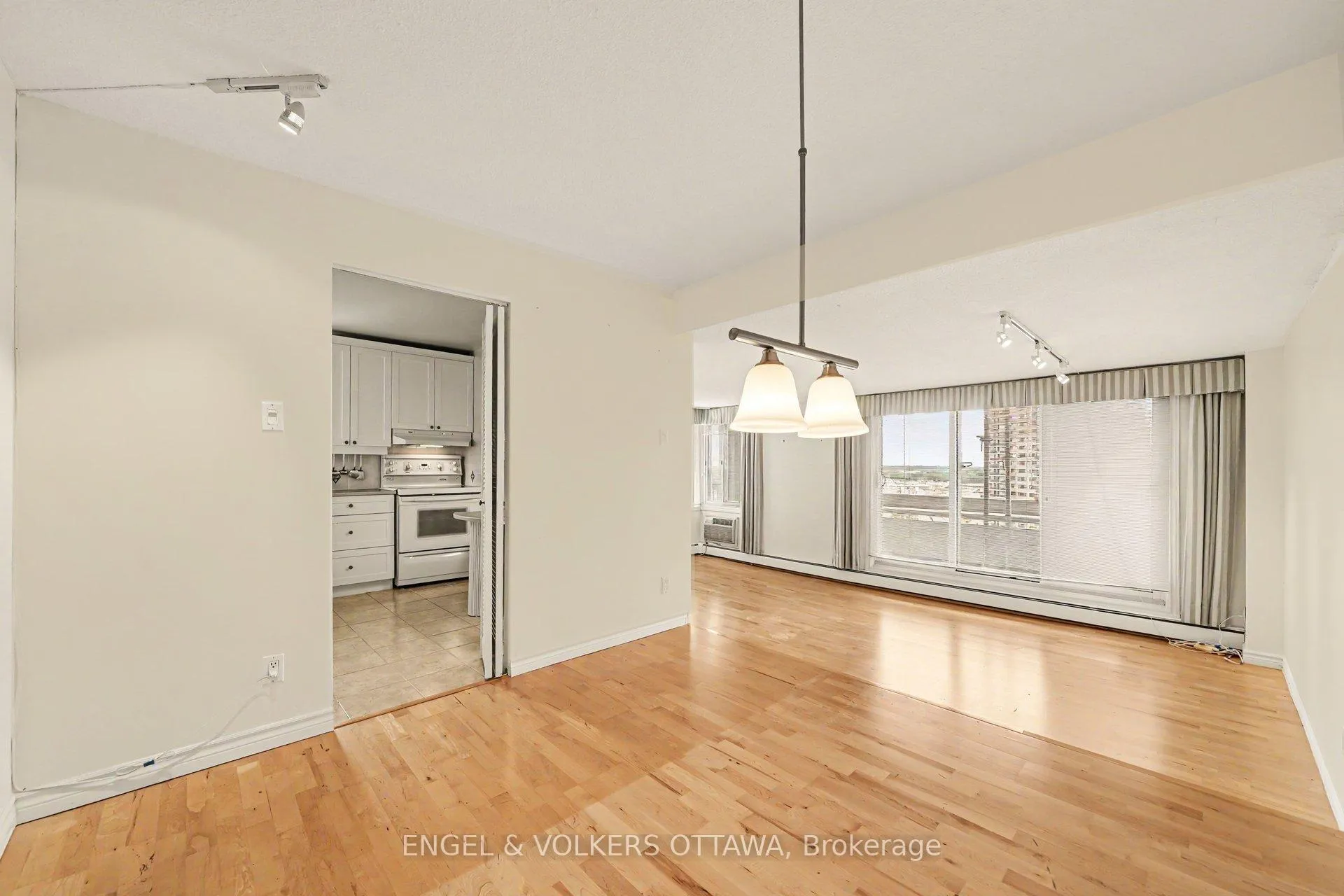 Photo 11 of Unit 1206, 1171 Ambleside Drive, Ottawa, Woodroffe — HOMEH