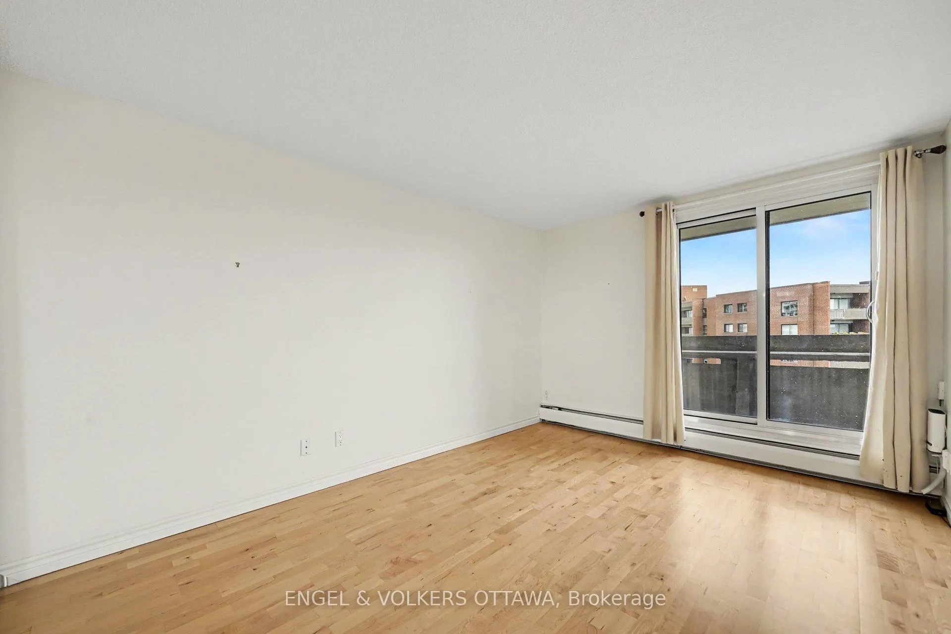 Photo 18 of Unit 1206, 1171 Ambleside Drive, Ottawa, Woodroffe — HOMEH