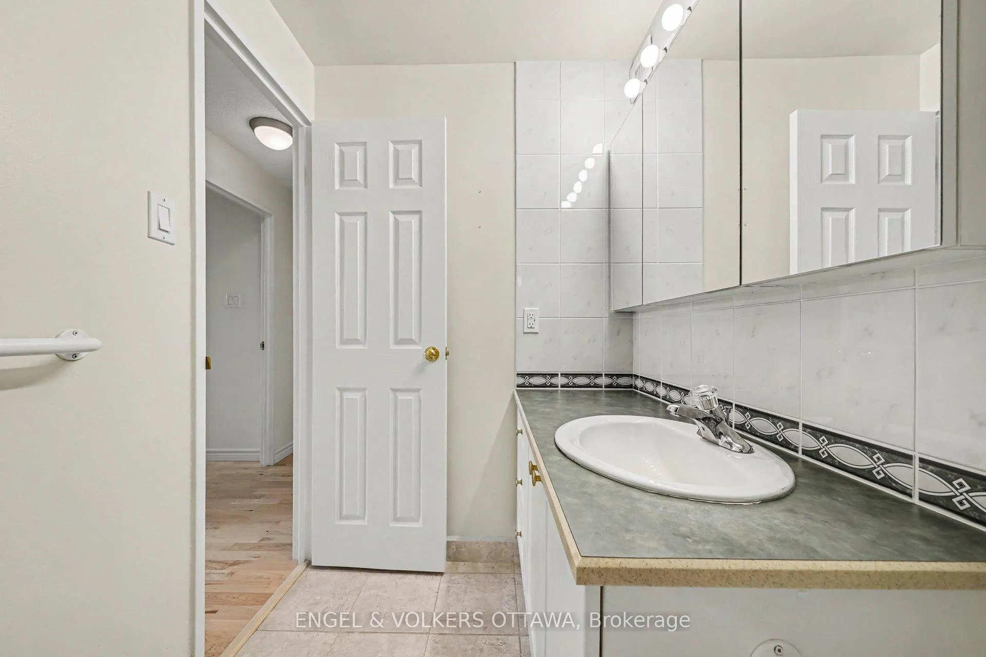 Photo 25 of Unit 1206, 1171 Ambleside Drive, Ottawa, Woodroffe — HOMEH