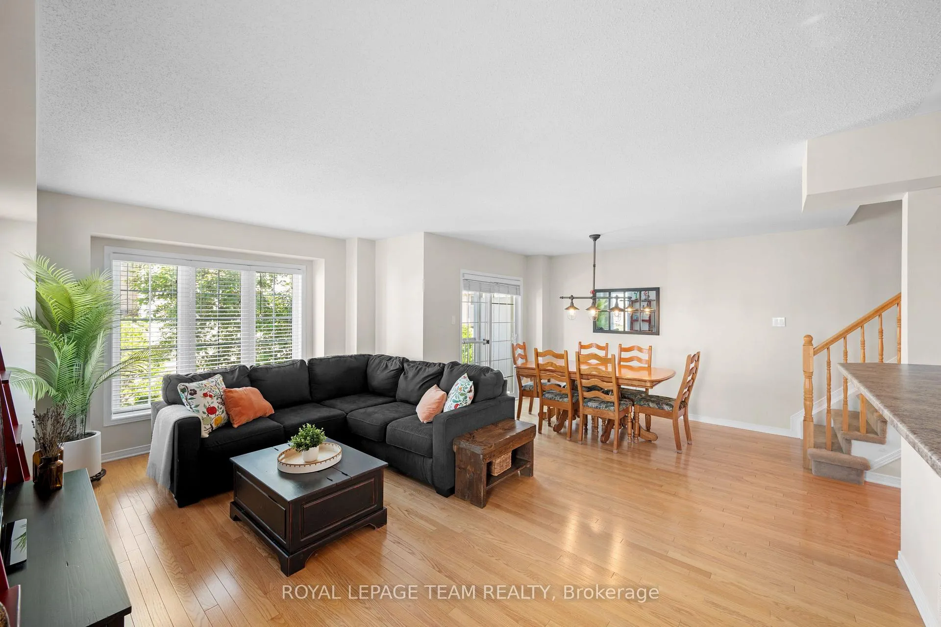 Photo 12 of 174 Fordham Private, Ottawa, Central Park — HOMEH