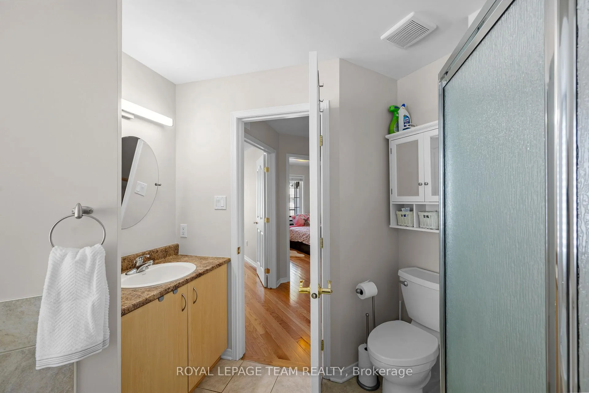 Photo 20 of 174 Fordham Private, Ottawa, Central Park — HOMEH