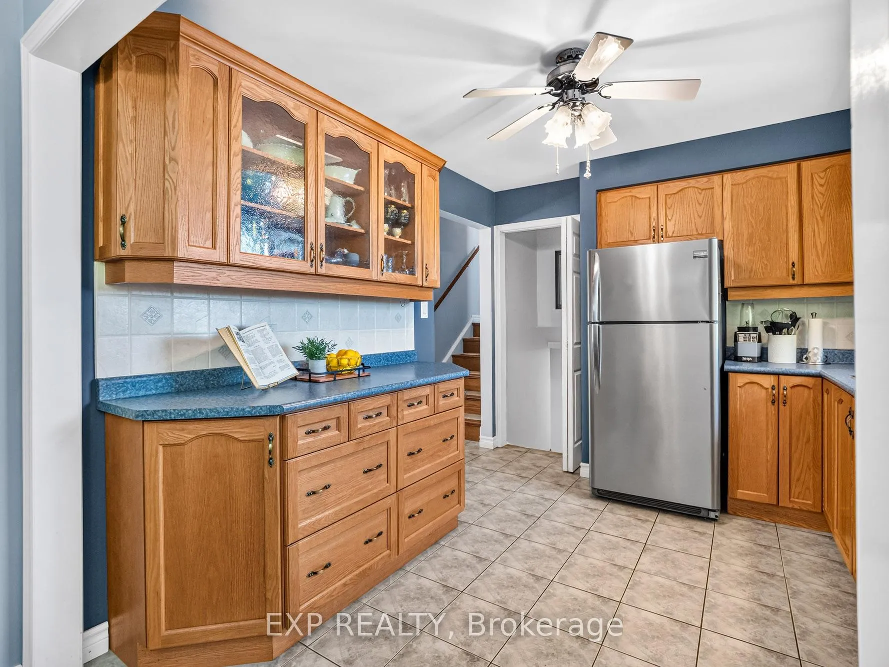 Photo 13 of 7195 Westfield Drive, Niagara Falls, Casey — HOMEH