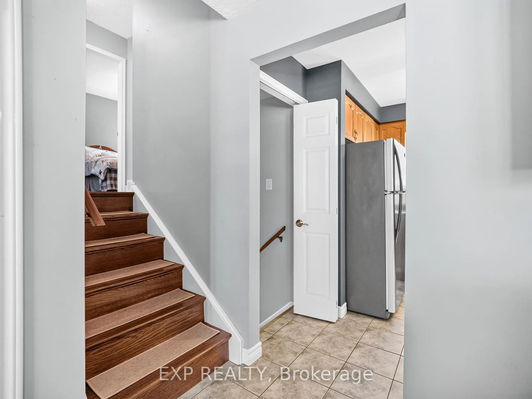 Photo 14 of 7195 Westfield Drive, Niagara Falls, Casey — HOMEH