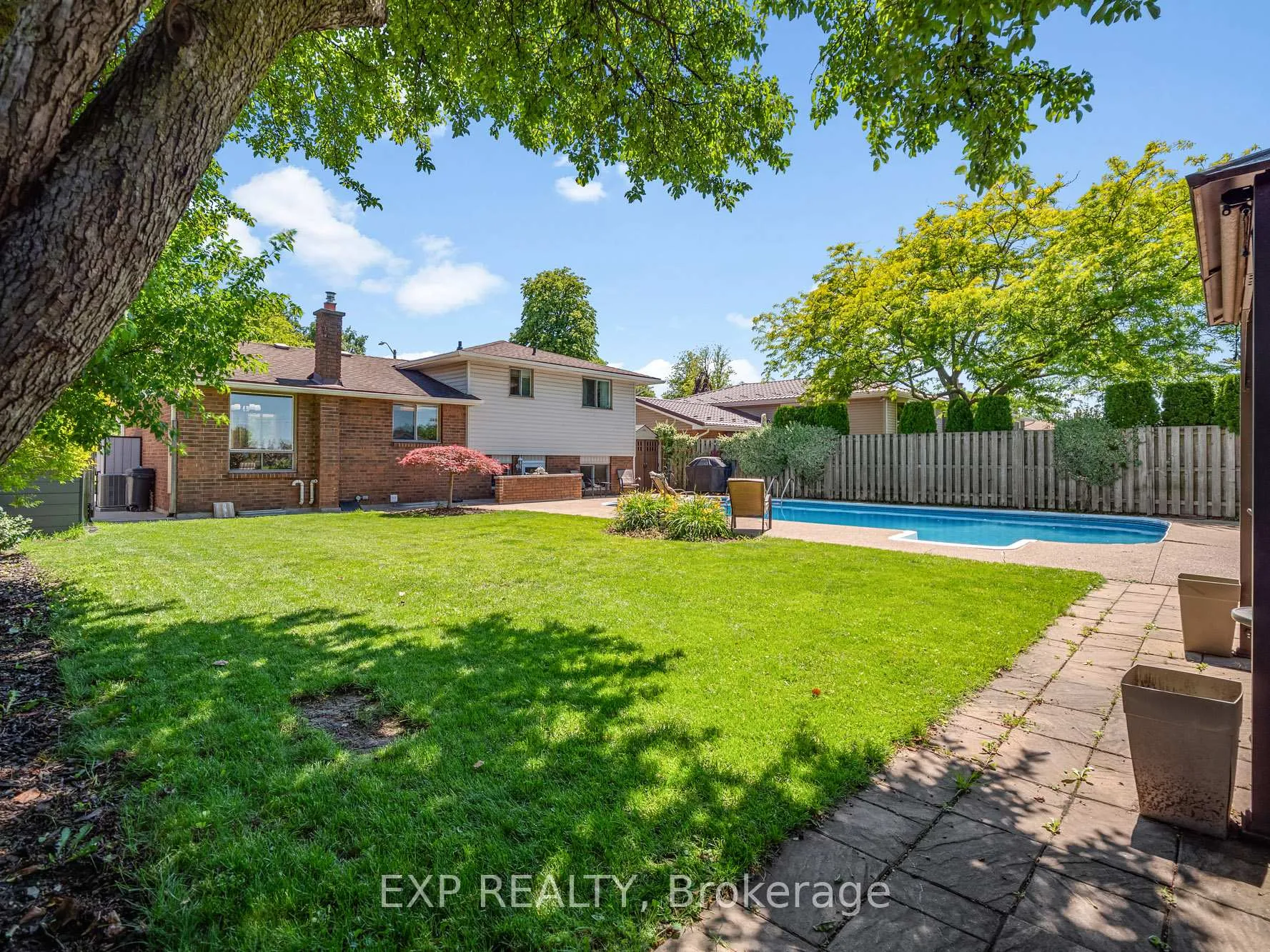 Photo 32 of 7195 Westfield Drive, Niagara Falls, Casey — HOMEH