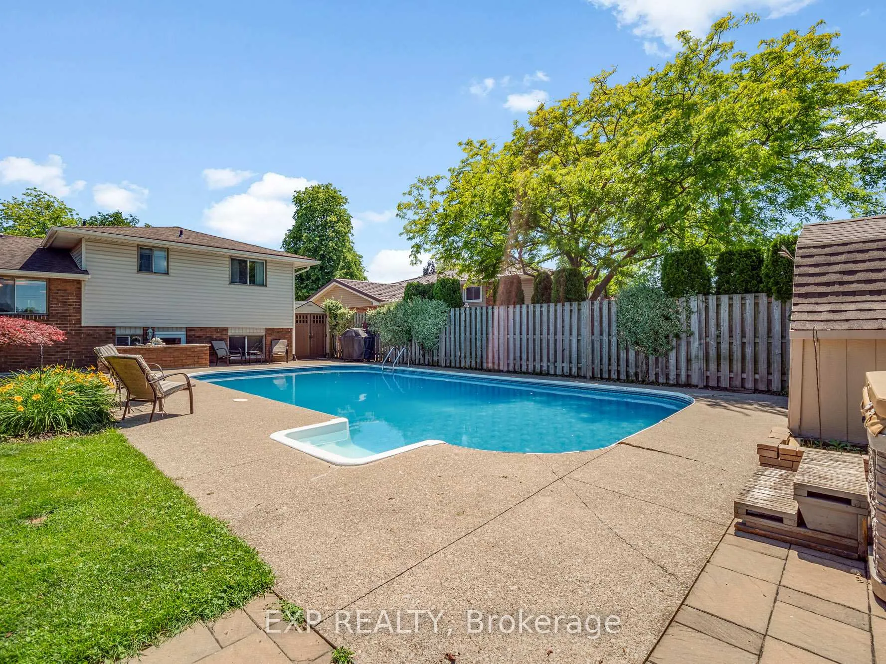 Photo 33 of 7195 Westfield Drive, Niagara Falls, Casey — HOMEH
