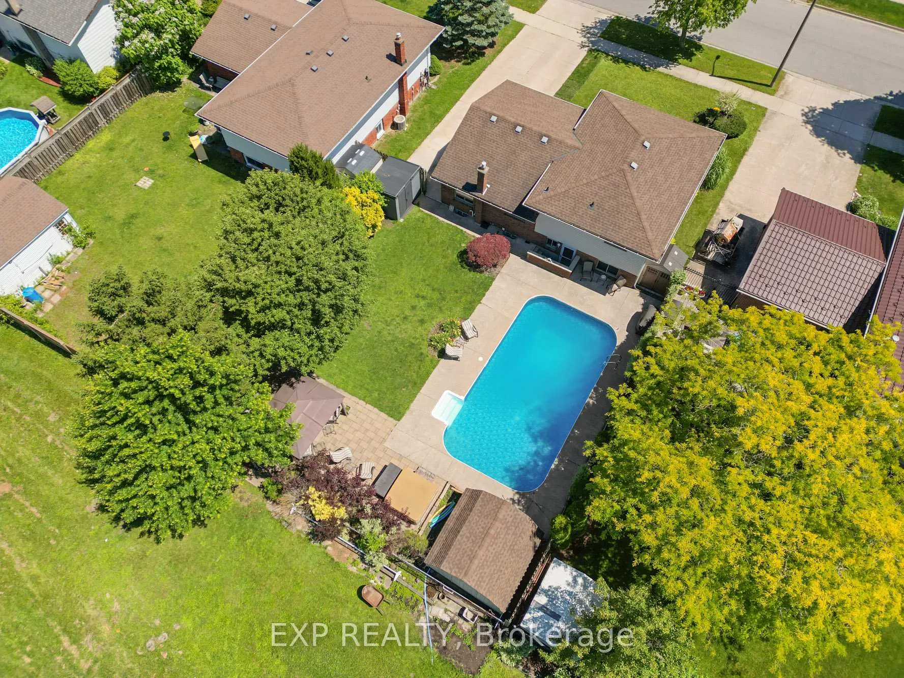 Photo 36 of 7195 Westfield Drive, Niagara Falls, Casey — HOMEH