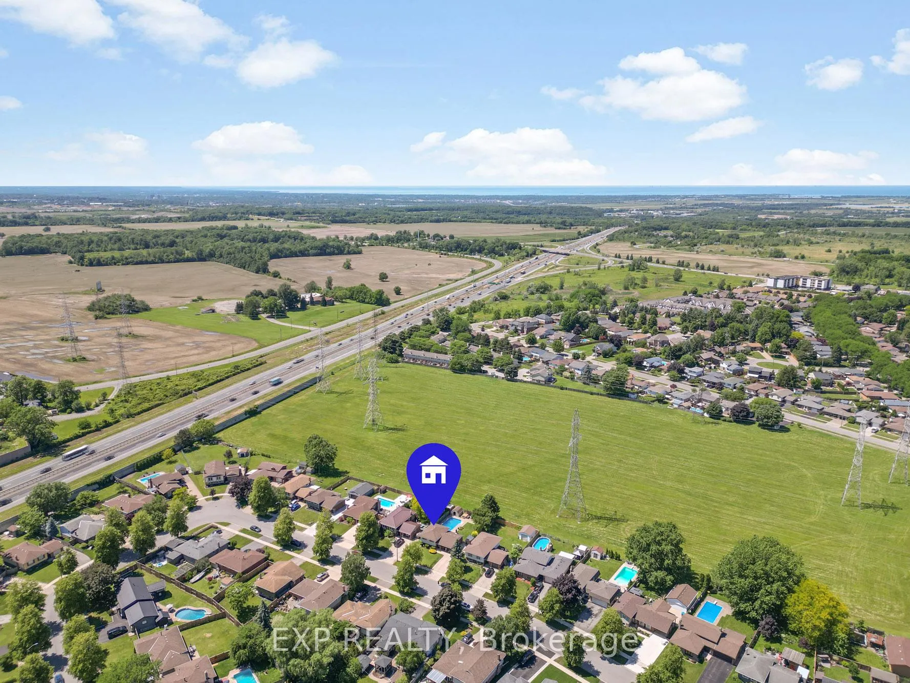 Photo 37 of 7195 Westfield Drive, Niagara Falls, Casey — HOMEH
