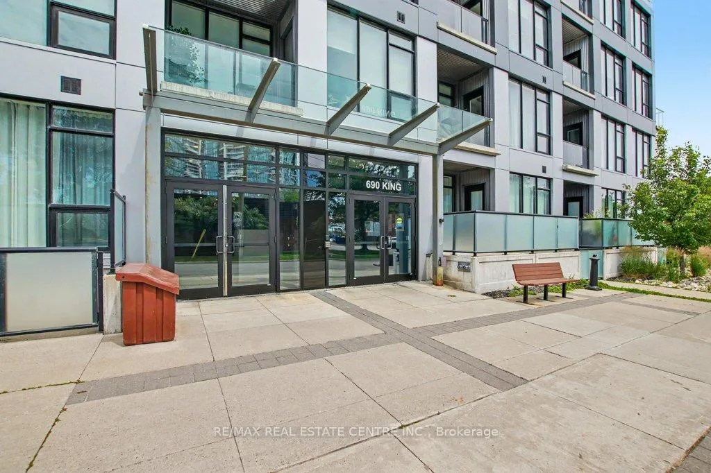 Photo 6 of Unit 101, 690 King Street W, Kitchener, KW Hospital — HOMEH
