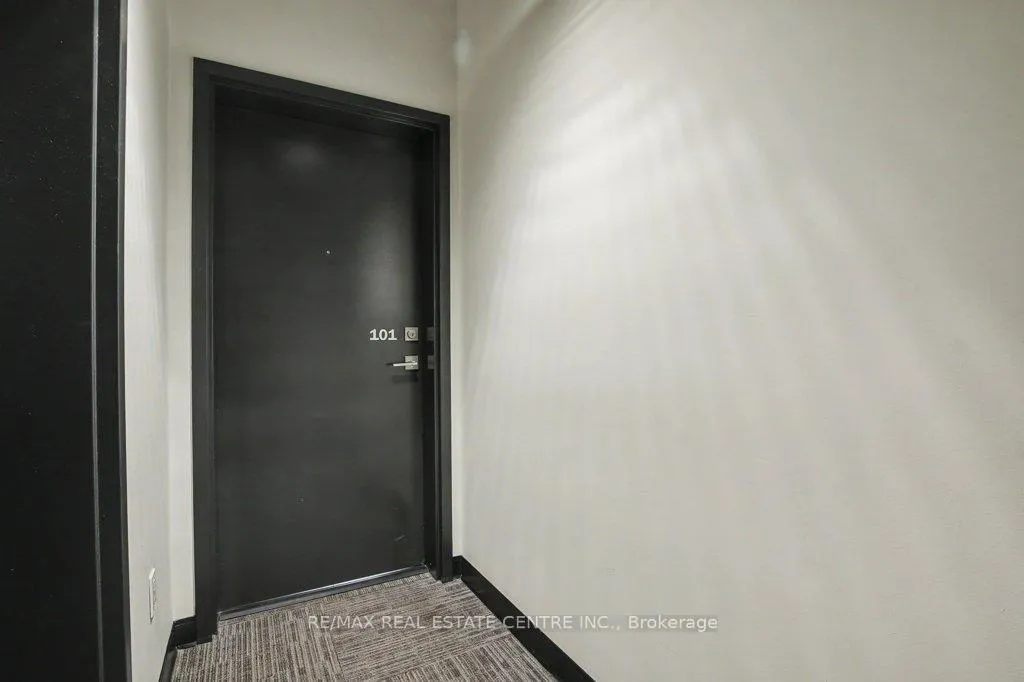 Photo 9 of Unit 101, 690 King Street W, Kitchener, KW Hospital — HOMEH