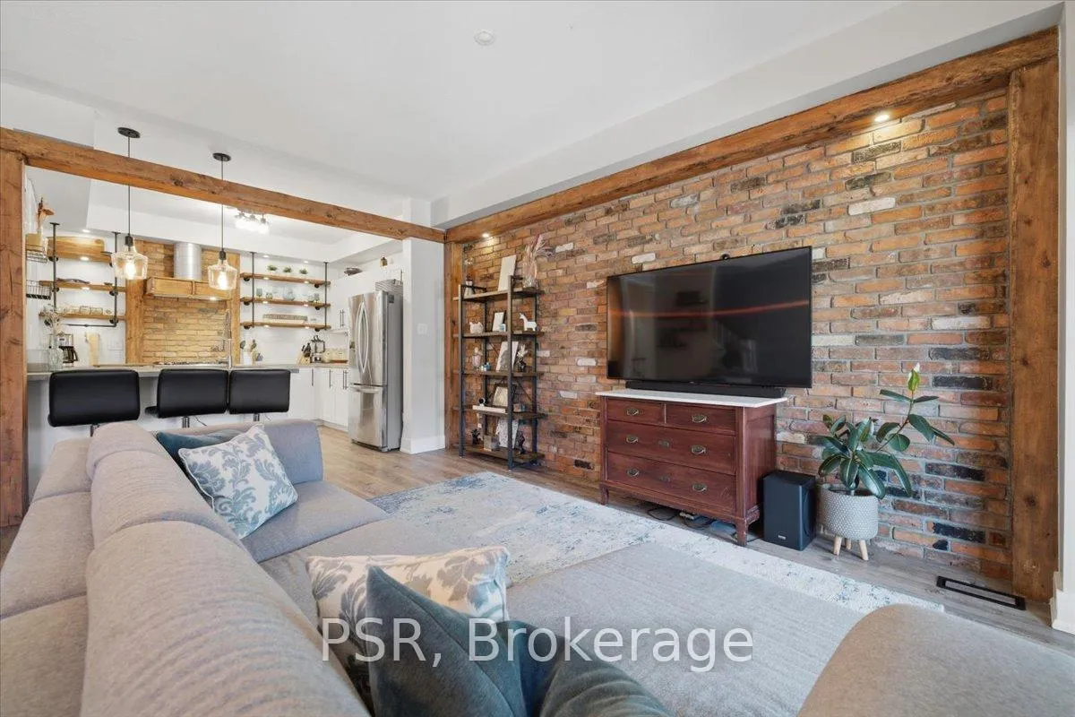 Photo 19 of 12 Hiscott Drive, Hamilton, Waterdown — HOMEH