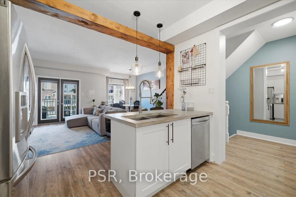 Photo 27 of 12 Hiscott Drive, Hamilton, Waterdown — HOMEH