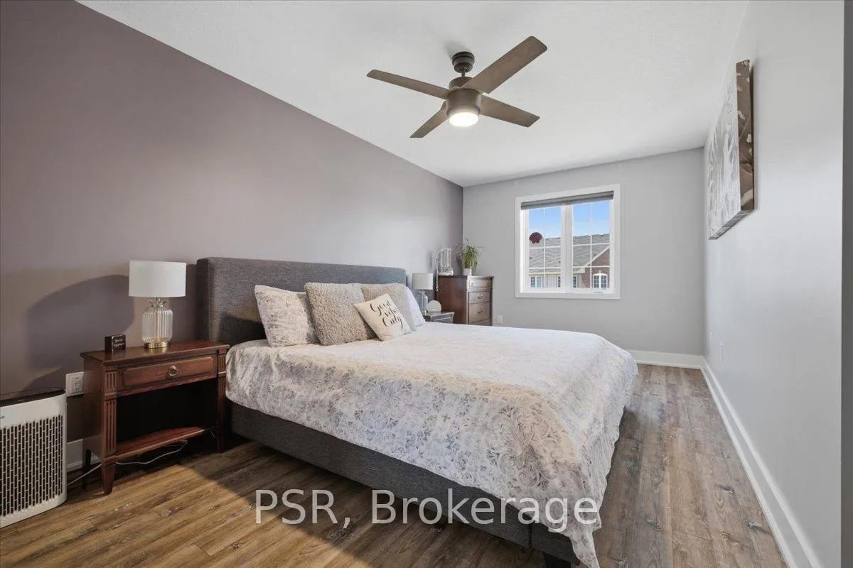 Photo 30 of 12 Hiscott Drive, Hamilton, Waterdown — HOMEH