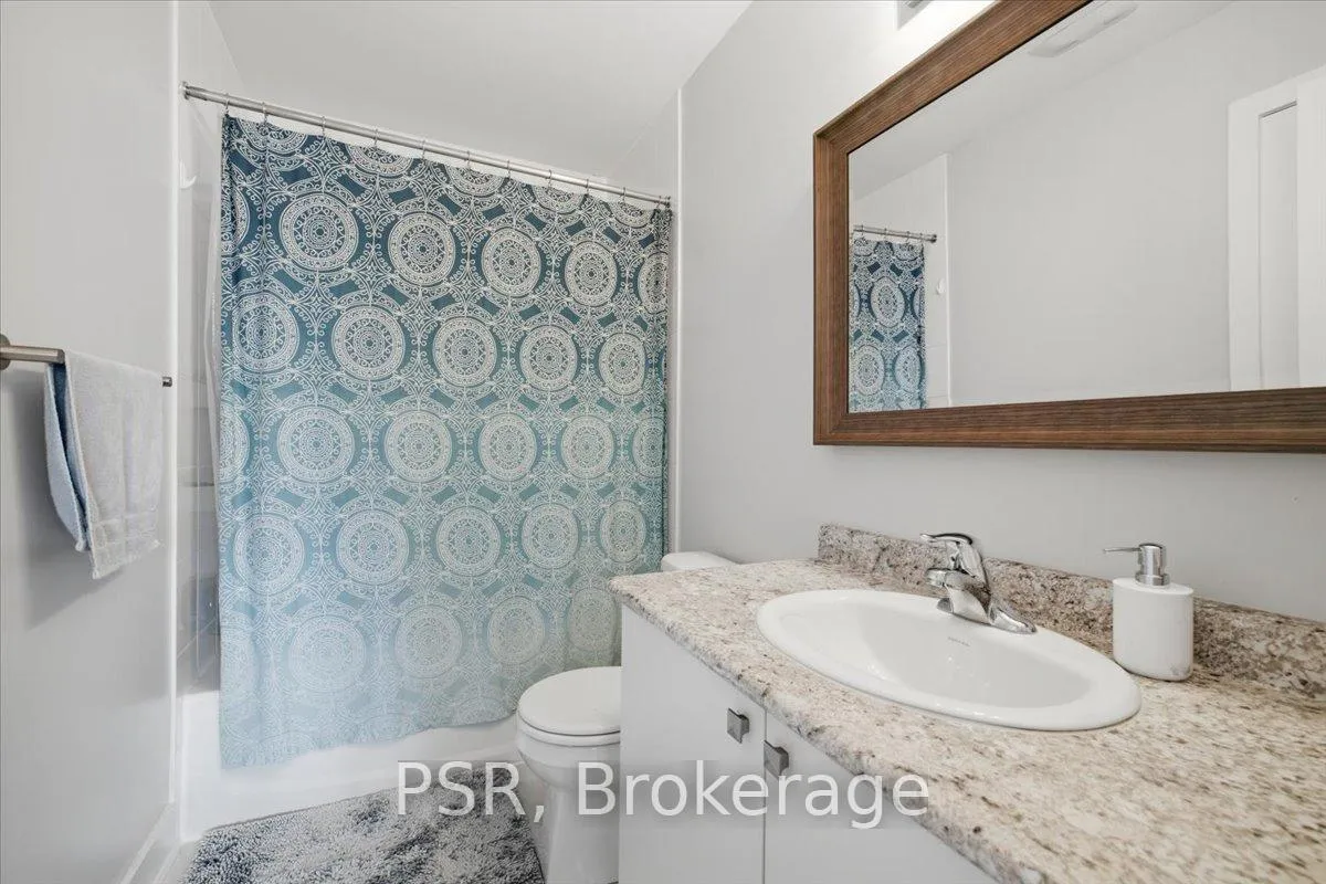 Photo 32 of 12 Hiscott Drive, Hamilton, Waterdown — HOMEH