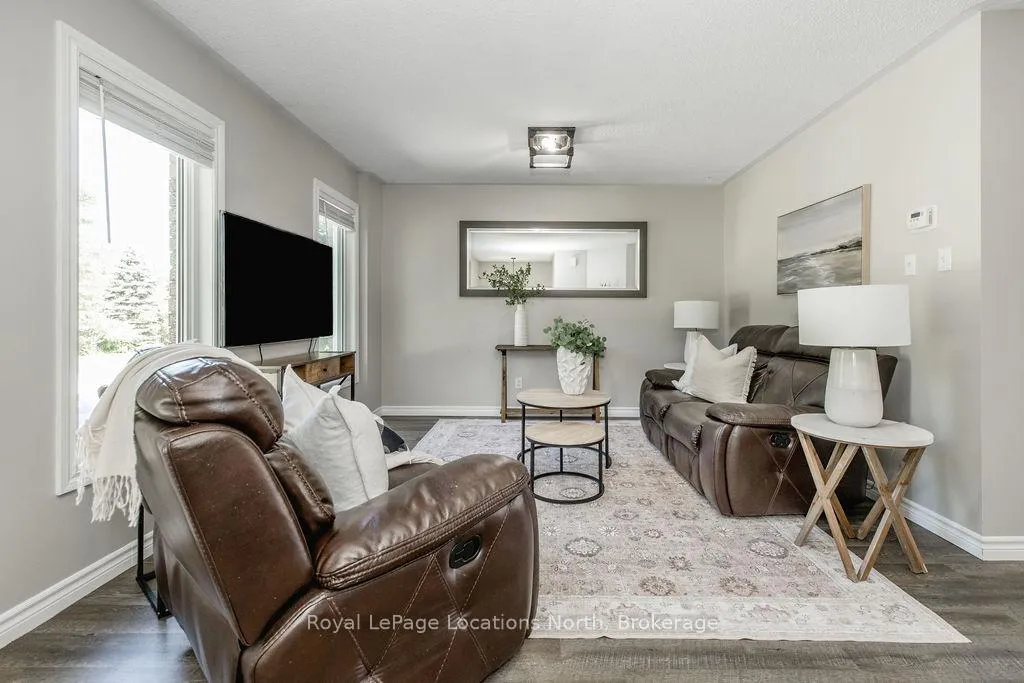 Photo 5 of 73 Fernbrook Drive, Wasaga Beach — HOMEH