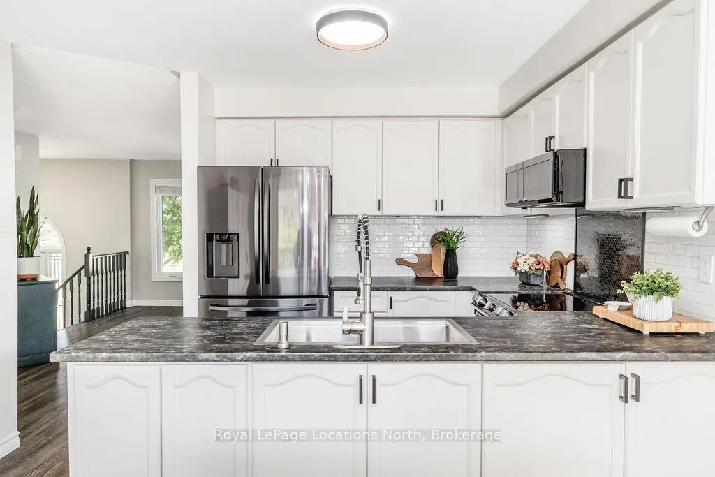 Photo 11 of 73 Fernbrook Drive, Wasaga Beach — HOMEH