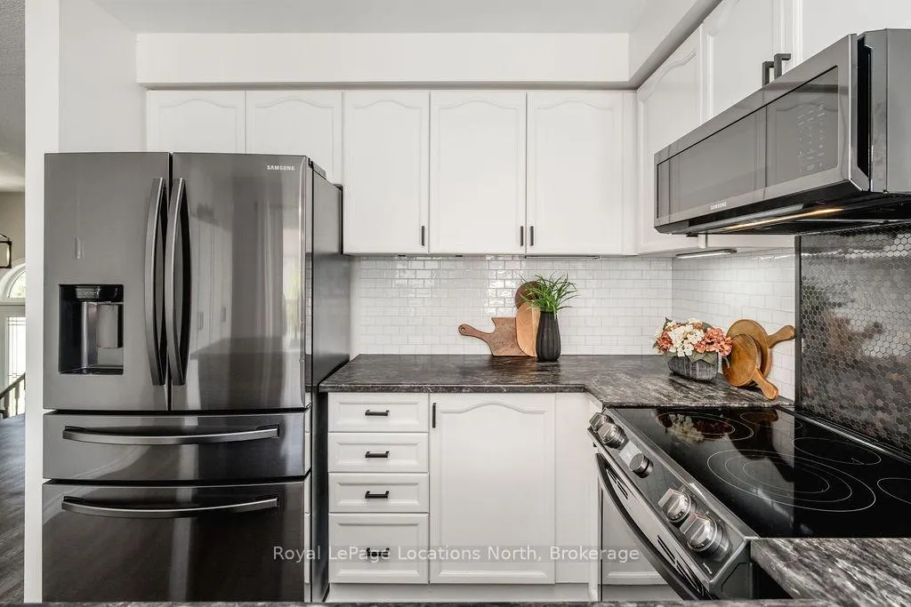 Photo 13 of 73 Fernbrook Drive, Wasaga Beach — HOMEH