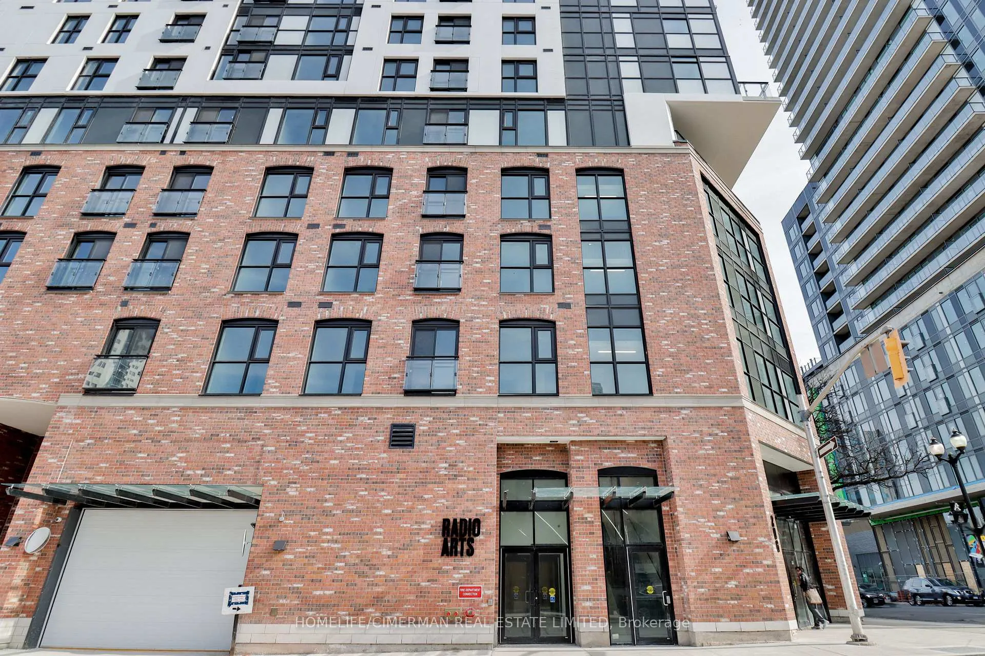 Photo 2 of Unit PH1, 206 King Street W, Hamilton, Central — HOMEH