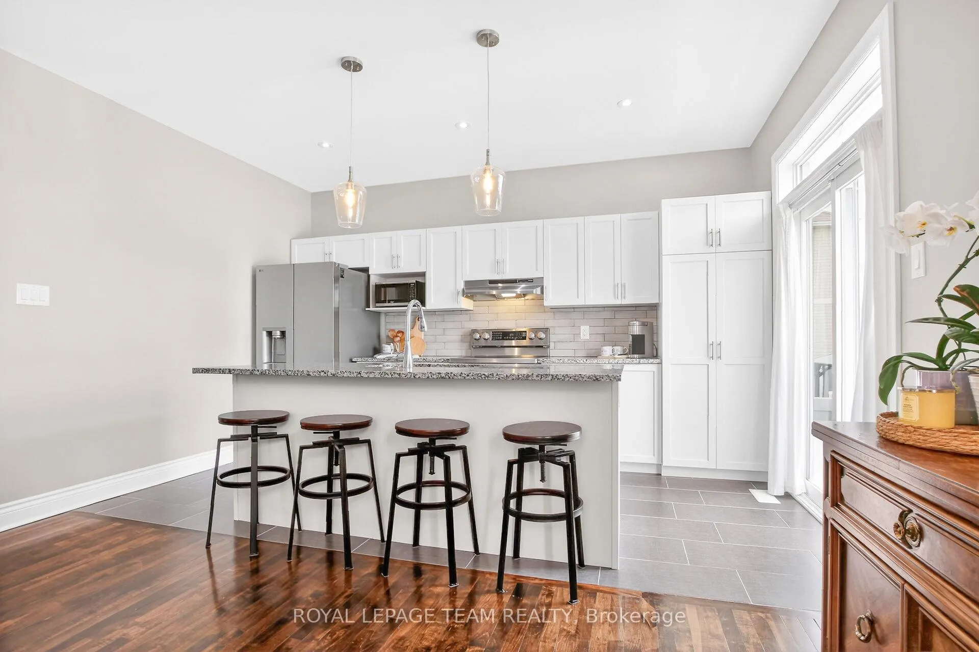 Photo 10 of 76 Bert Hall Street, Arnprior, Arnprior — HOMEH