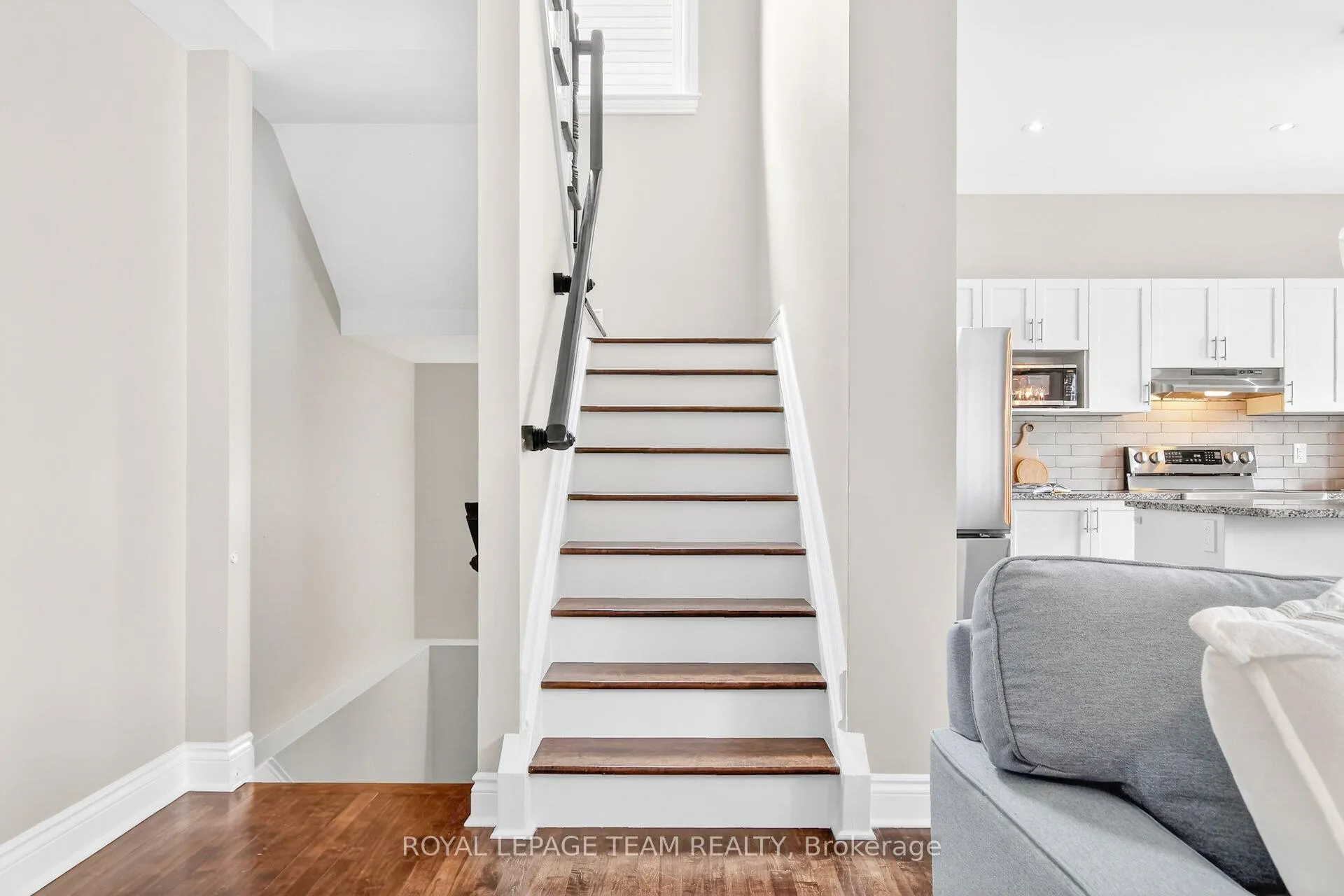 Photo 19 of 76 Bert Hall Street, Arnprior, Arnprior — HOMEH