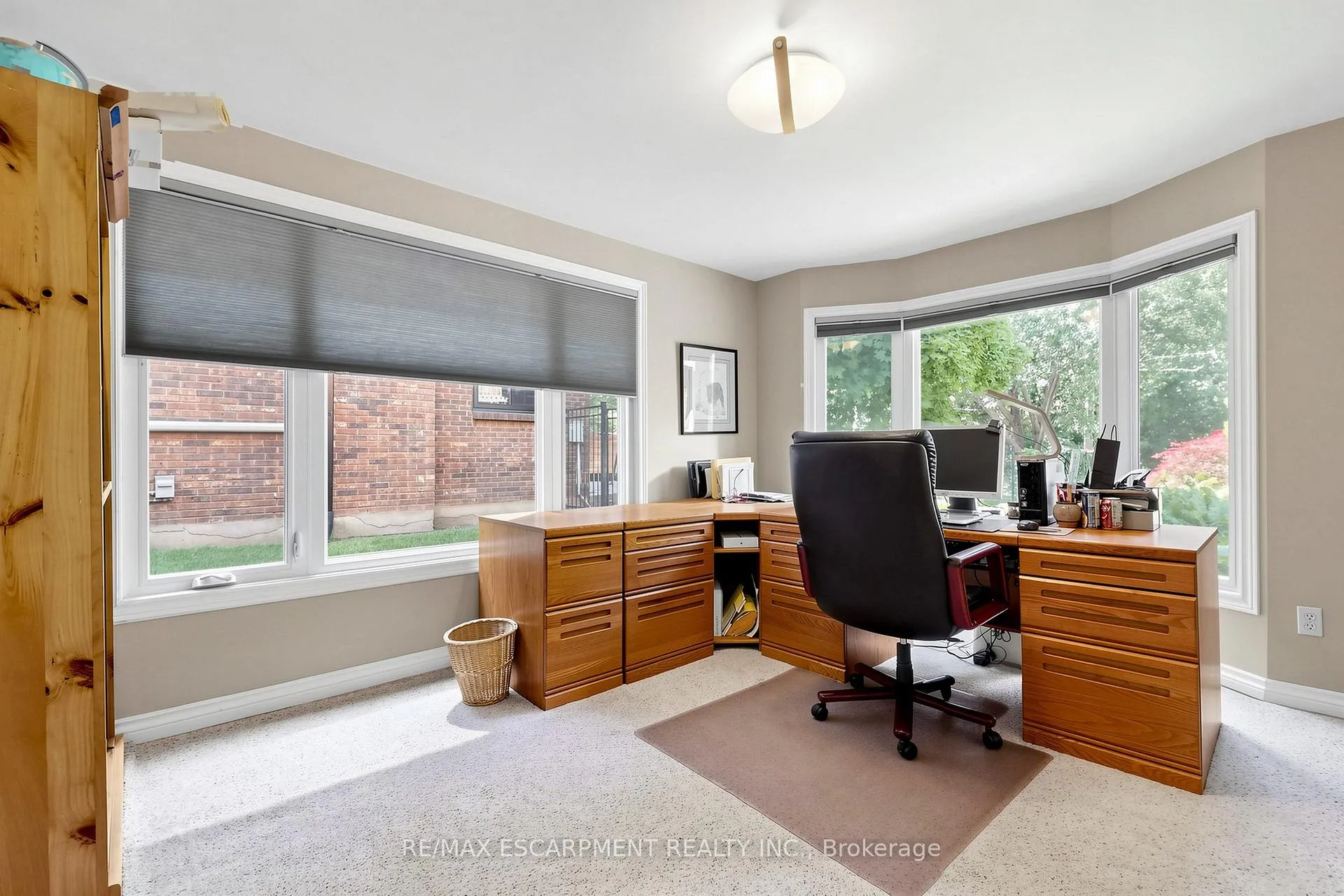 Photo 34 of 17 Flanders Drive, Hamilton, Waterdown — HOMEH