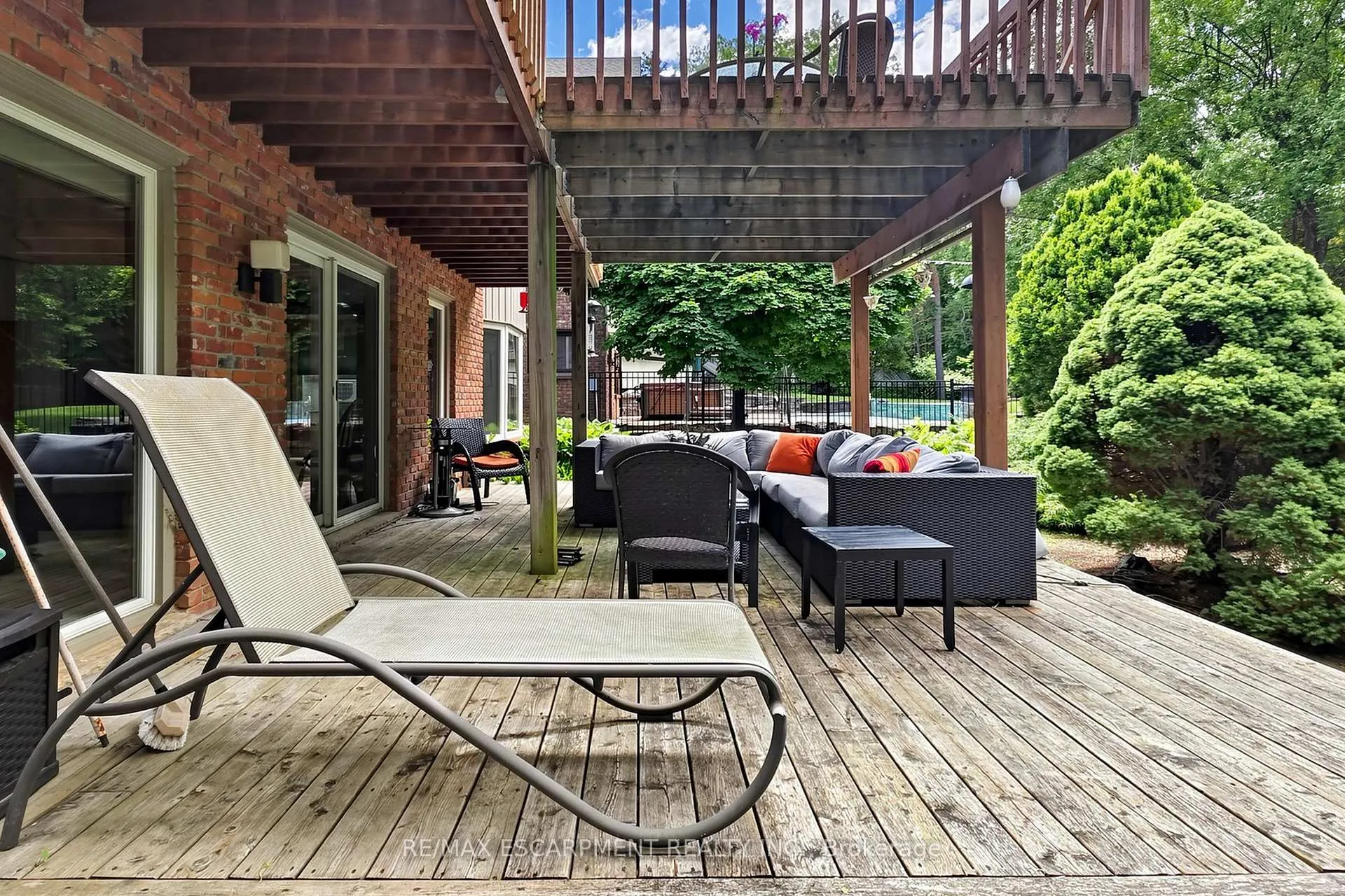 Photo 42 of 17 Flanders Drive, Hamilton, Waterdown — HOMEH