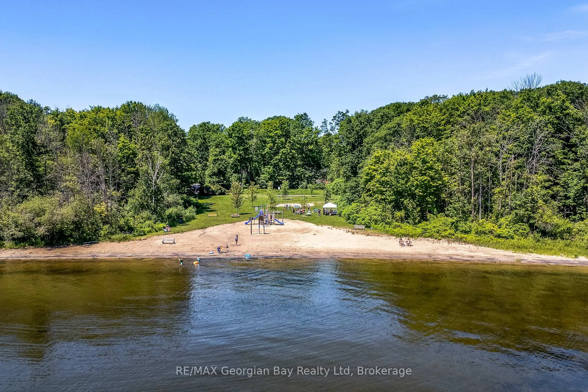 Photo 5 of 849 Midland Point Road, Midland — HOMEH