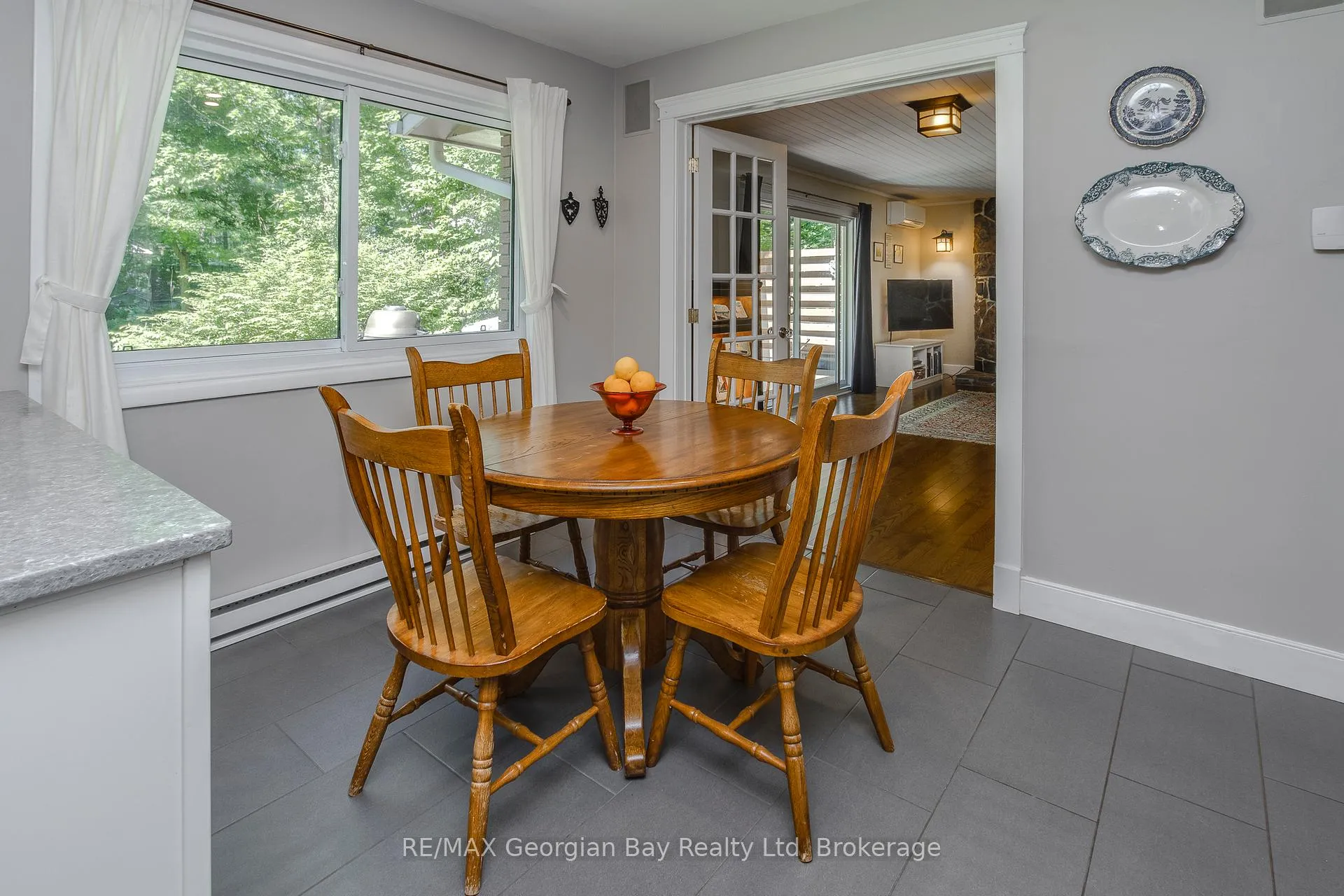 Photo 17 of 849 Midland Point Road, Midland — HOMEH