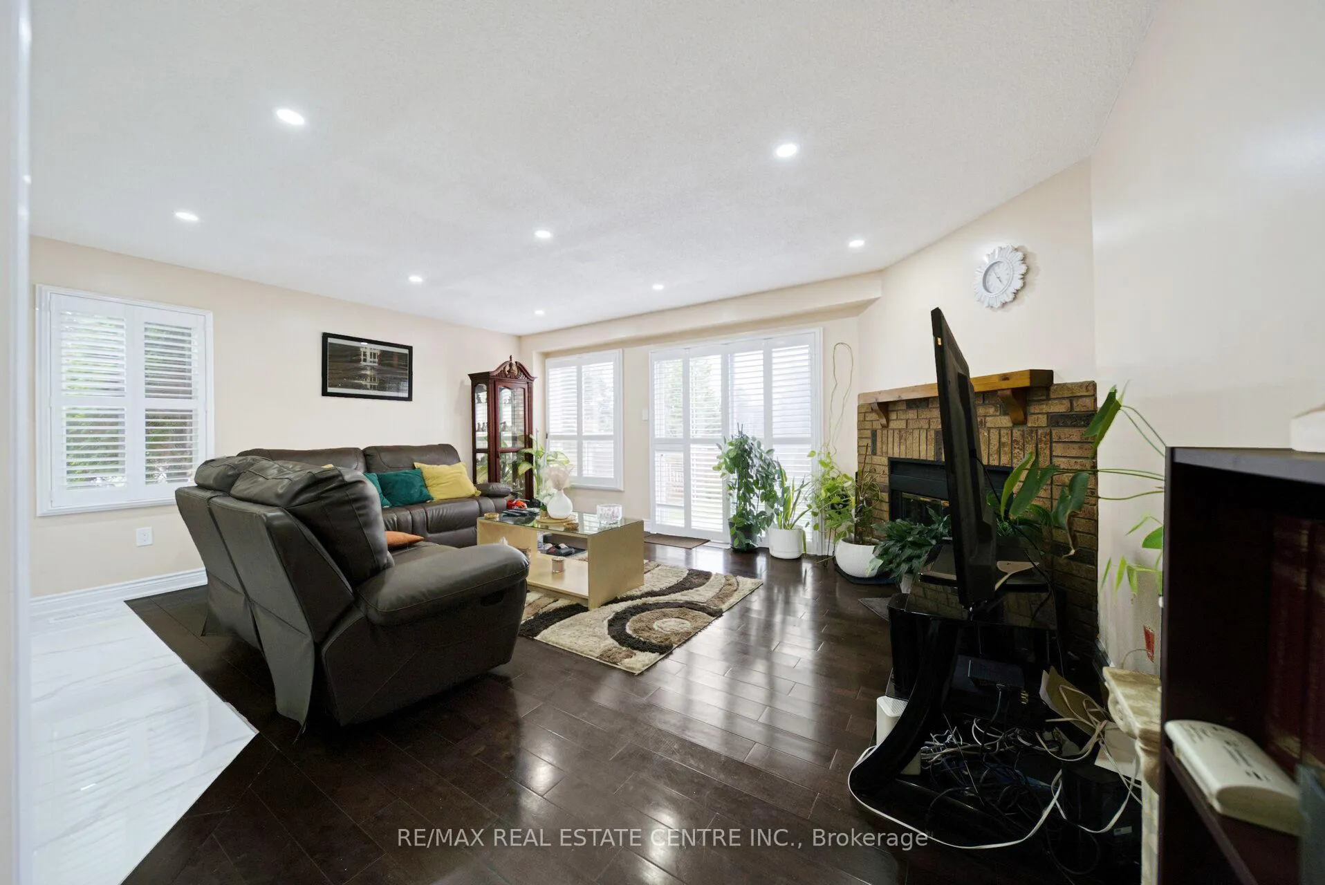 Photo 10 of 1 Wooliston Crescent, Brampton, Fletcher's West — HOMEH