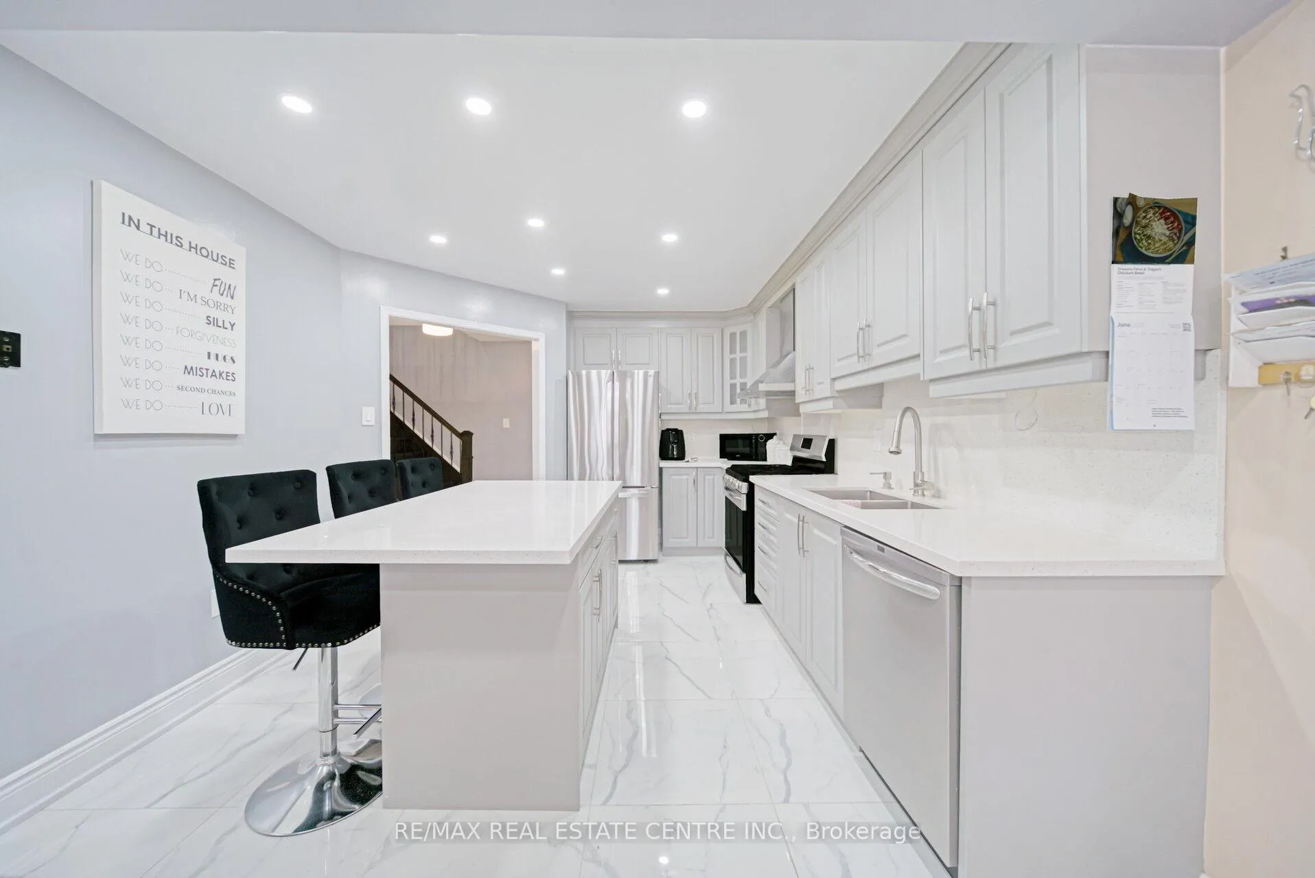 Photo 15 of 1 Wooliston Crescent, Brampton, Fletcher's West — HOMEH