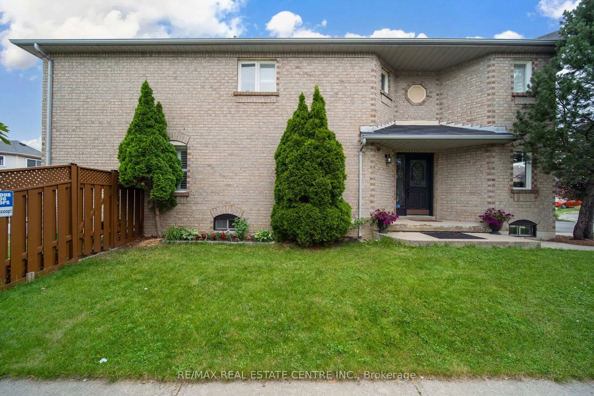 Photo 43 of 1 Wooliston Crescent, Brampton, Fletcher's West — HOMEH