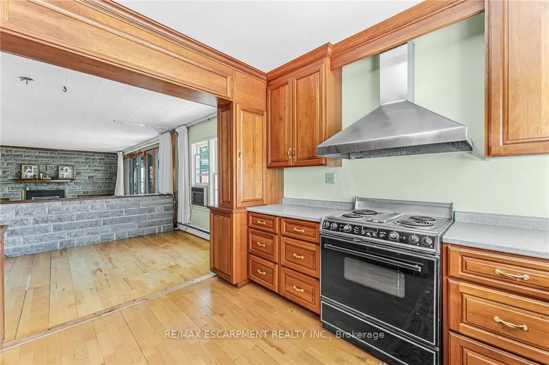 Photo 18 of 21 First Avenue, Welland, Prince Charles — HOMEH