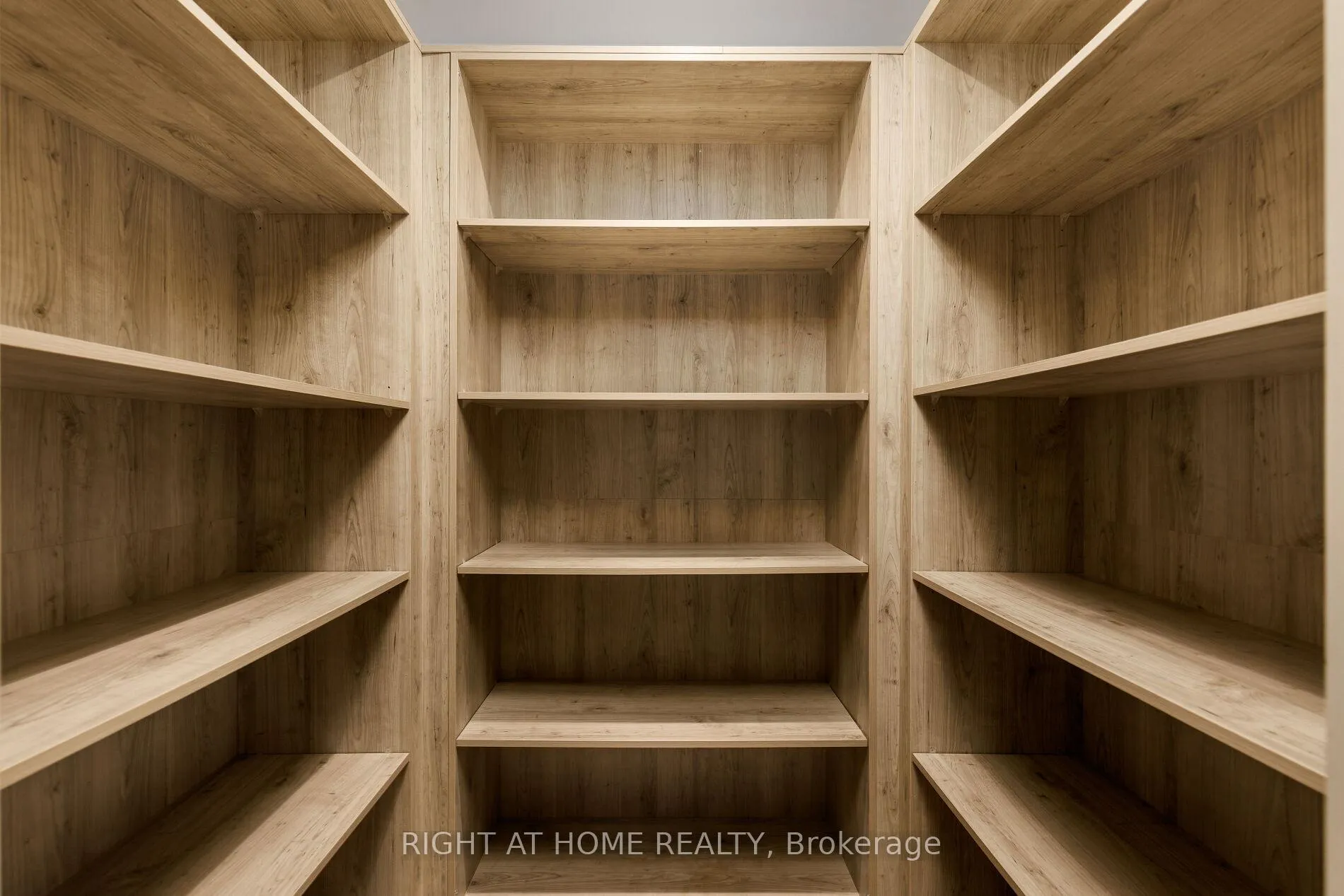 Photo 17 of 10 Milton Road, Toronto, East York — HOMEH