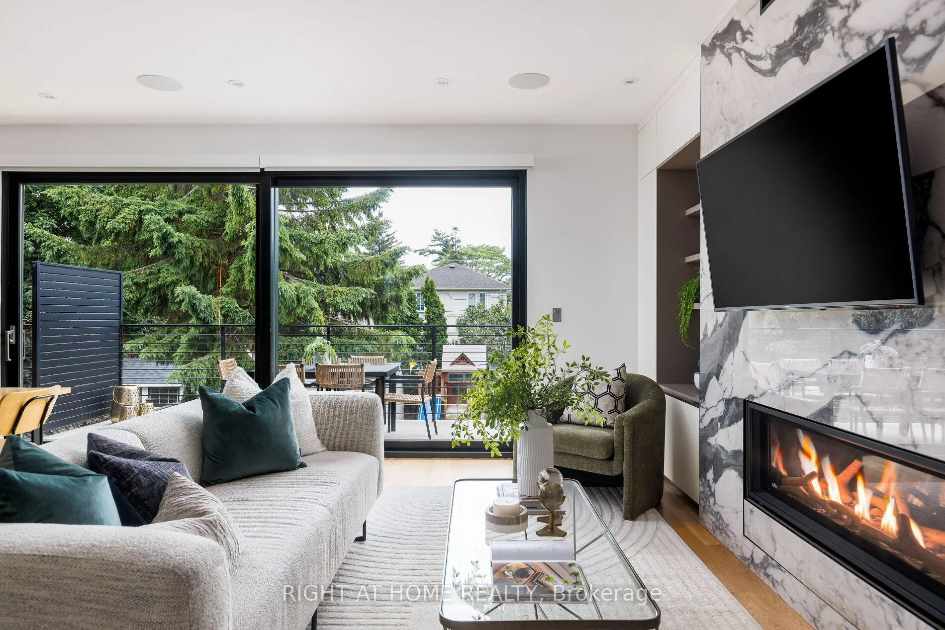 Photo 20 of 10 Milton Road, Toronto, East York — HOMEH