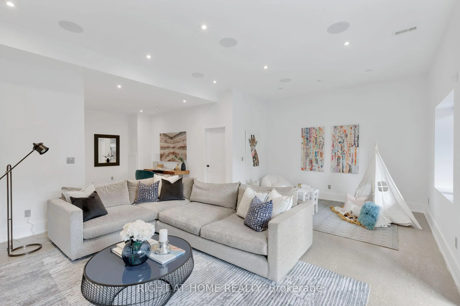 Photo 43 of 10 Milton Road, Toronto, East York — HOMEH
