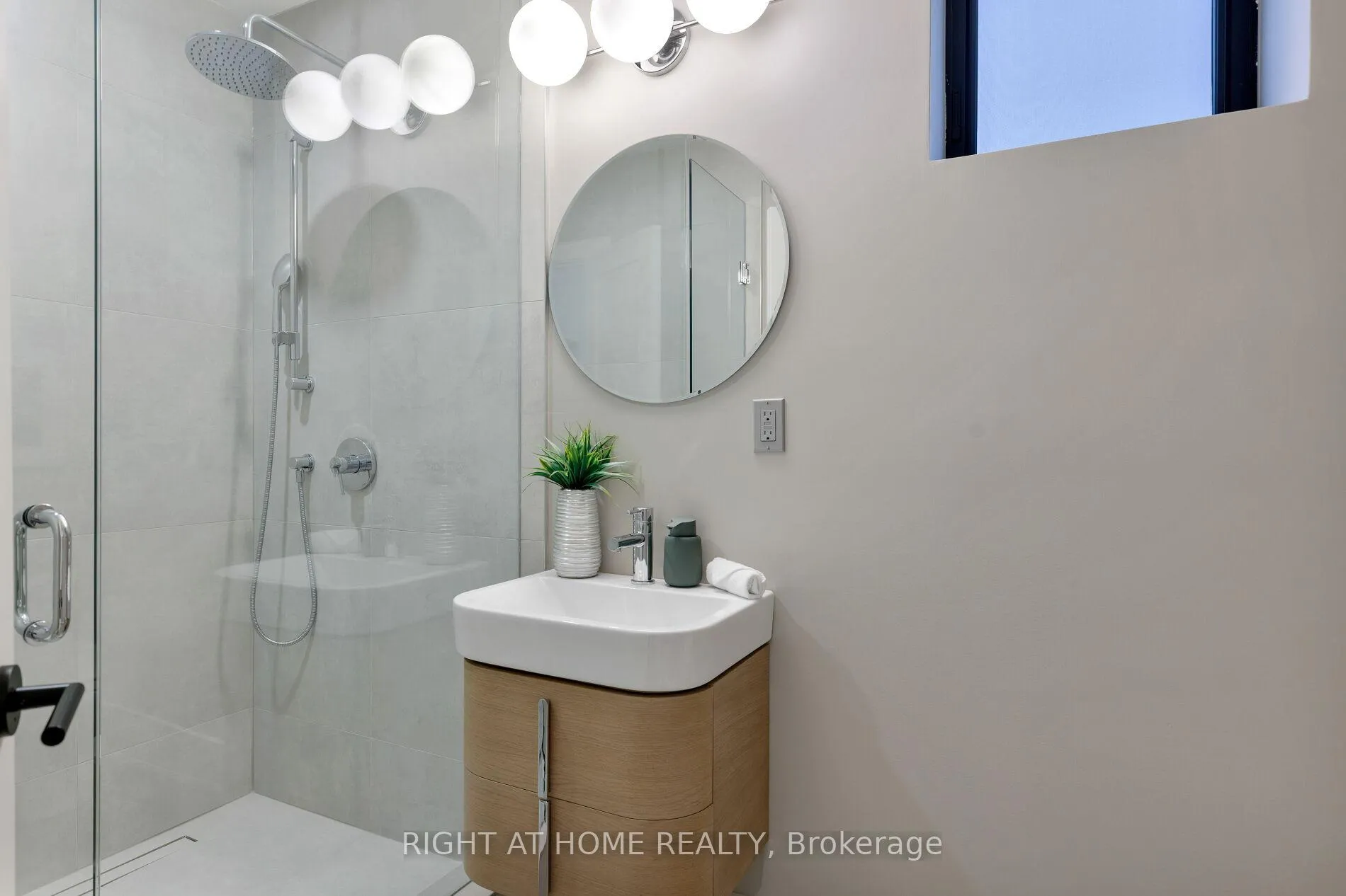 Photo 44 of 10 Milton Road, Toronto, East York — HOMEH
