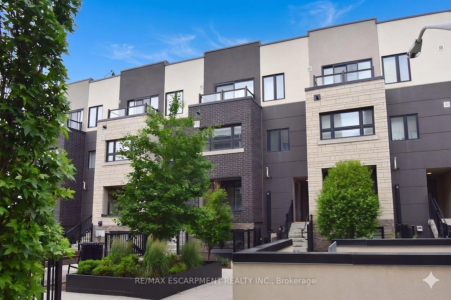 Photo 1 of Unit 112, 1135 Cooke Boulevard, Burlington, LaSalle — HOMEH